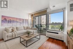 505 - 2464 WESTON ROAD Toronto, ON M9N 2A2