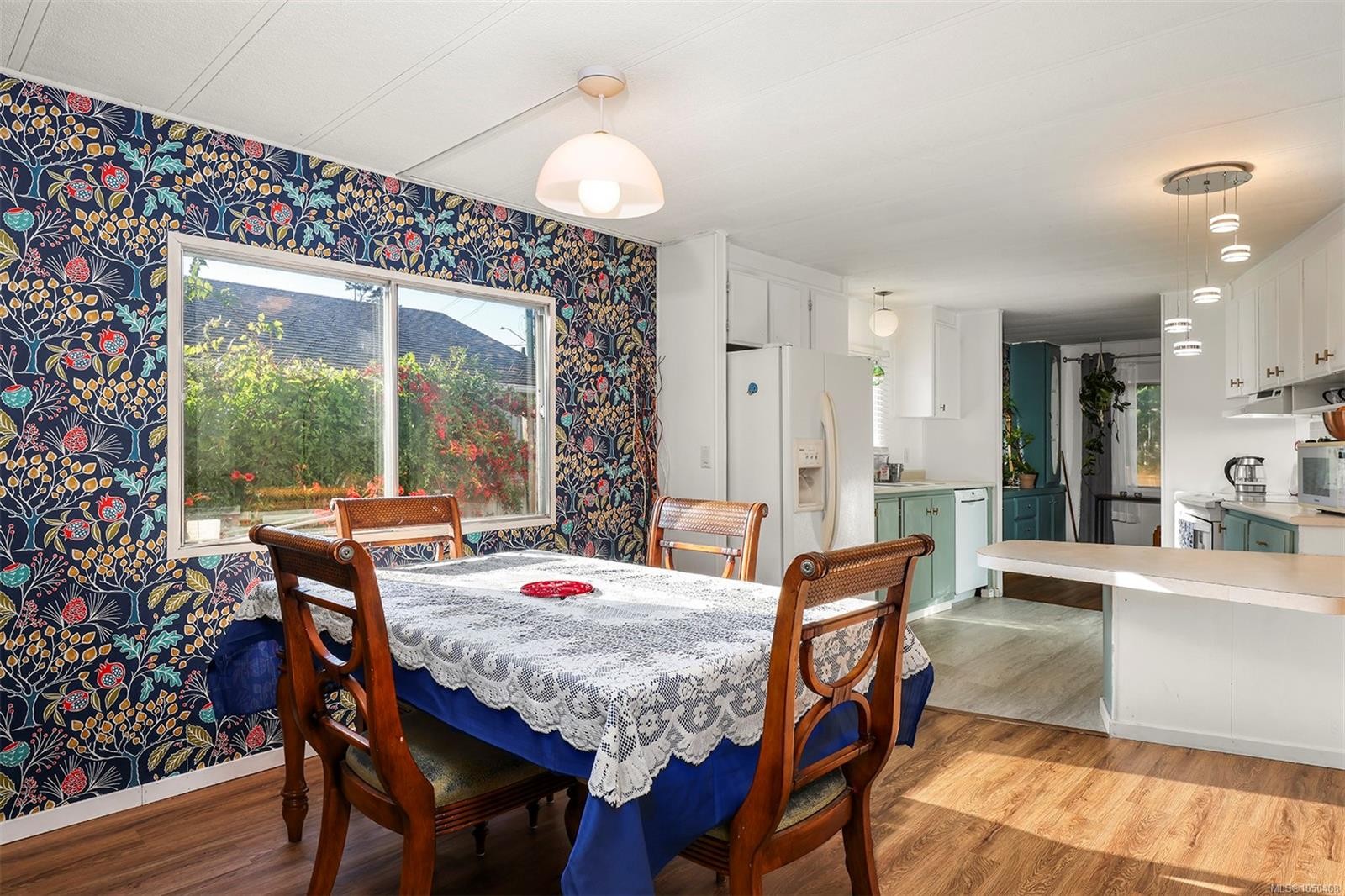 2205 4Th St East, Courtenay, BC
