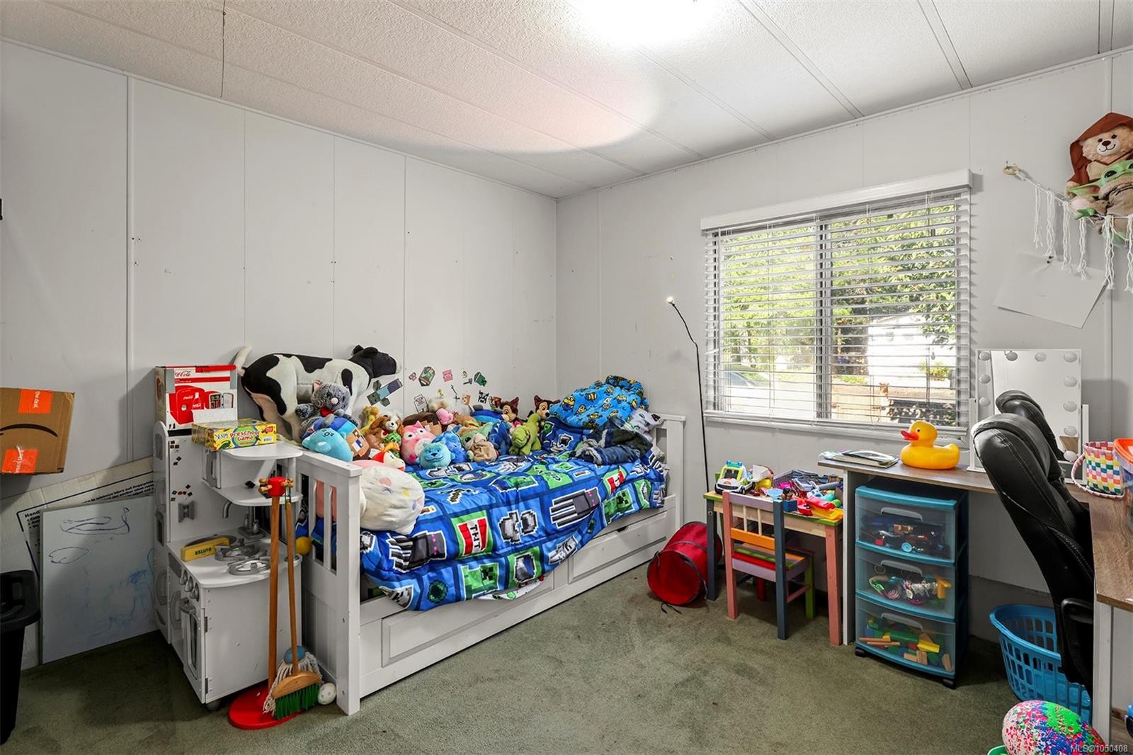 2205 4Th St East, Courtenay, BC