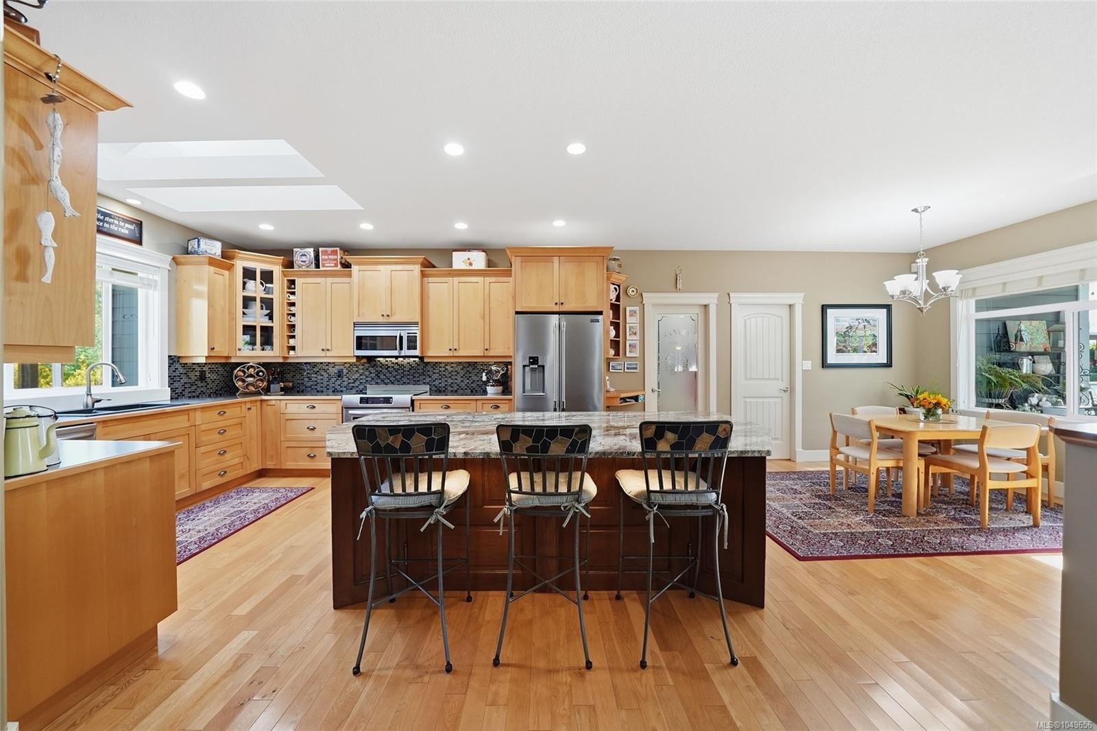 2040 Sun King Rd, Coombs, BC
