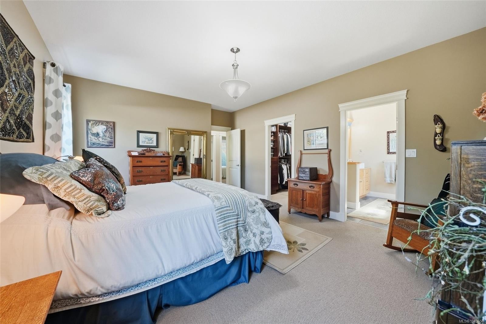 2040 Sun King Rd, Coombs, BC