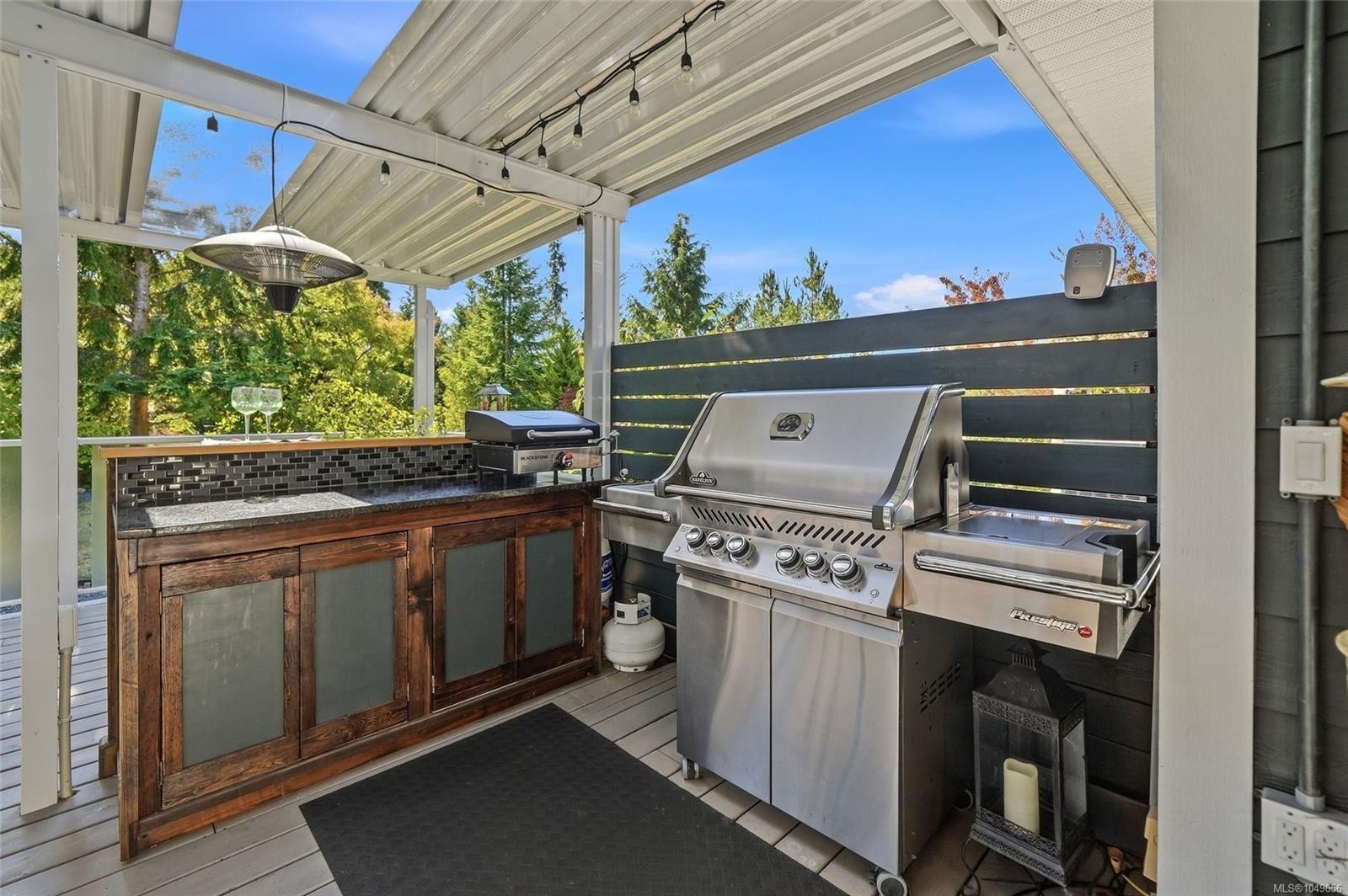 2040 Sun King Rd, Coombs, BC