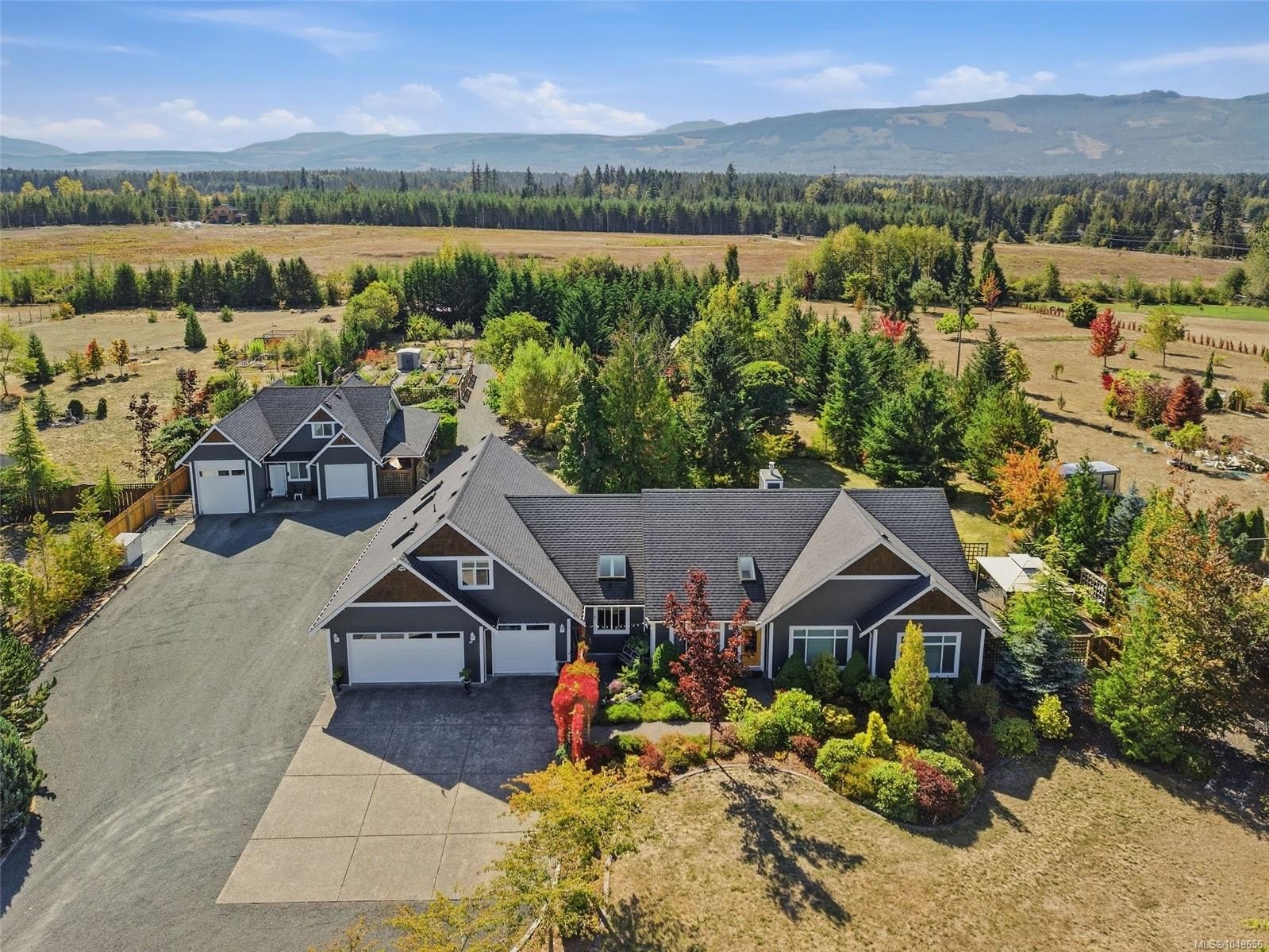 2040 Sun King Rd, Coombs, BC