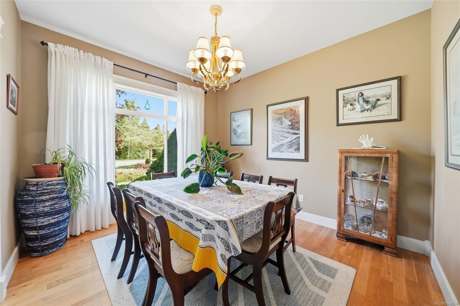 2040 Sun King Rd, Coombs, BC