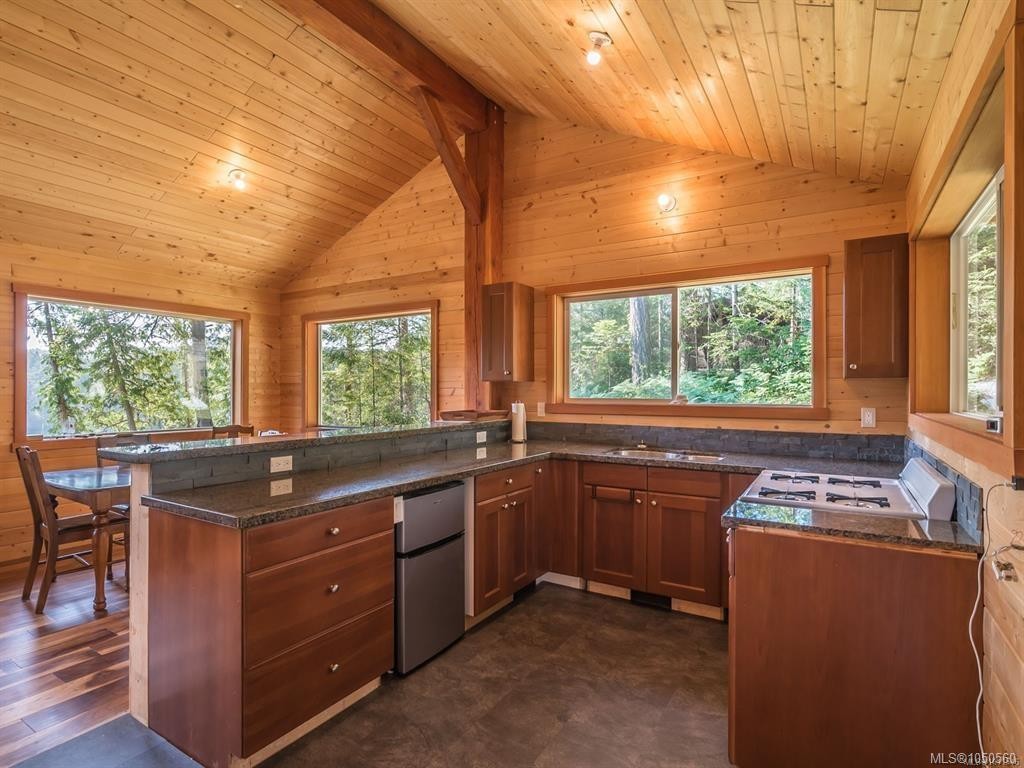 61 Spring Bay Rd, Lasqueti Island, BC