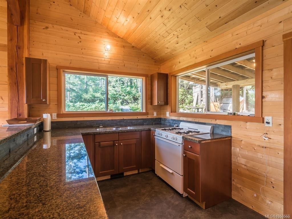 61 Spring Bay Rd, Lasqueti Island, BC