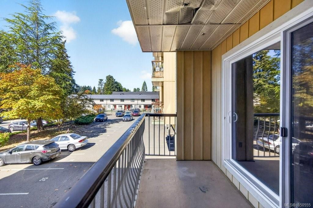 #212-1015 Cumberland Rd, Courtenay, BC