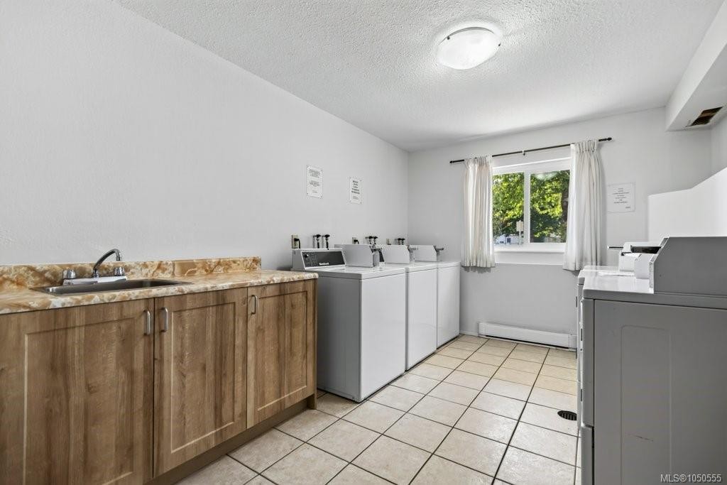 #212-1015 Cumberland Rd, Courtenay, BC