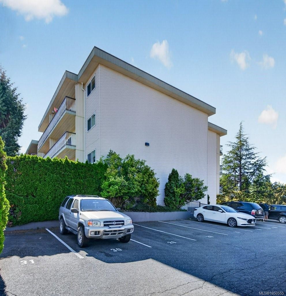 #212-1015 Cumberland Rd, Courtenay, BC