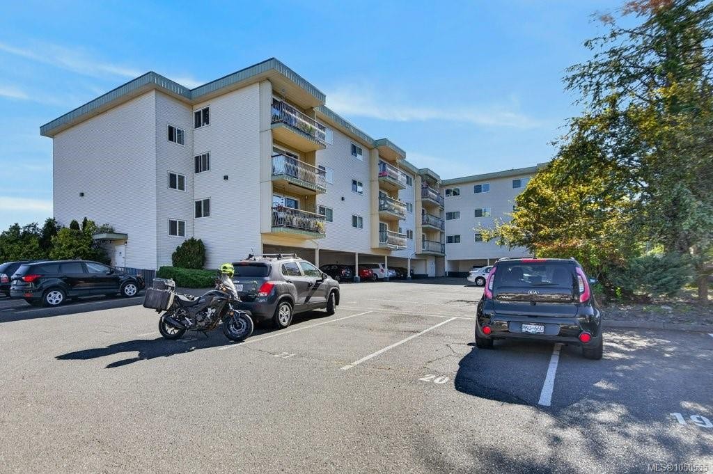 #212-1015 Cumberland Rd, Courtenay, BC
