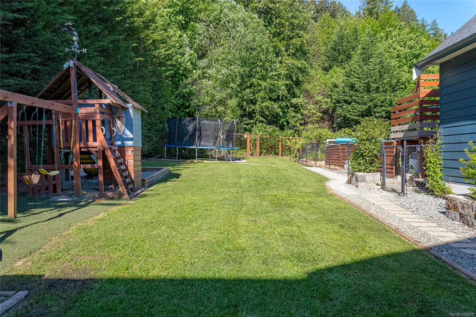 818 Craig Rd, Ladysmith, BC