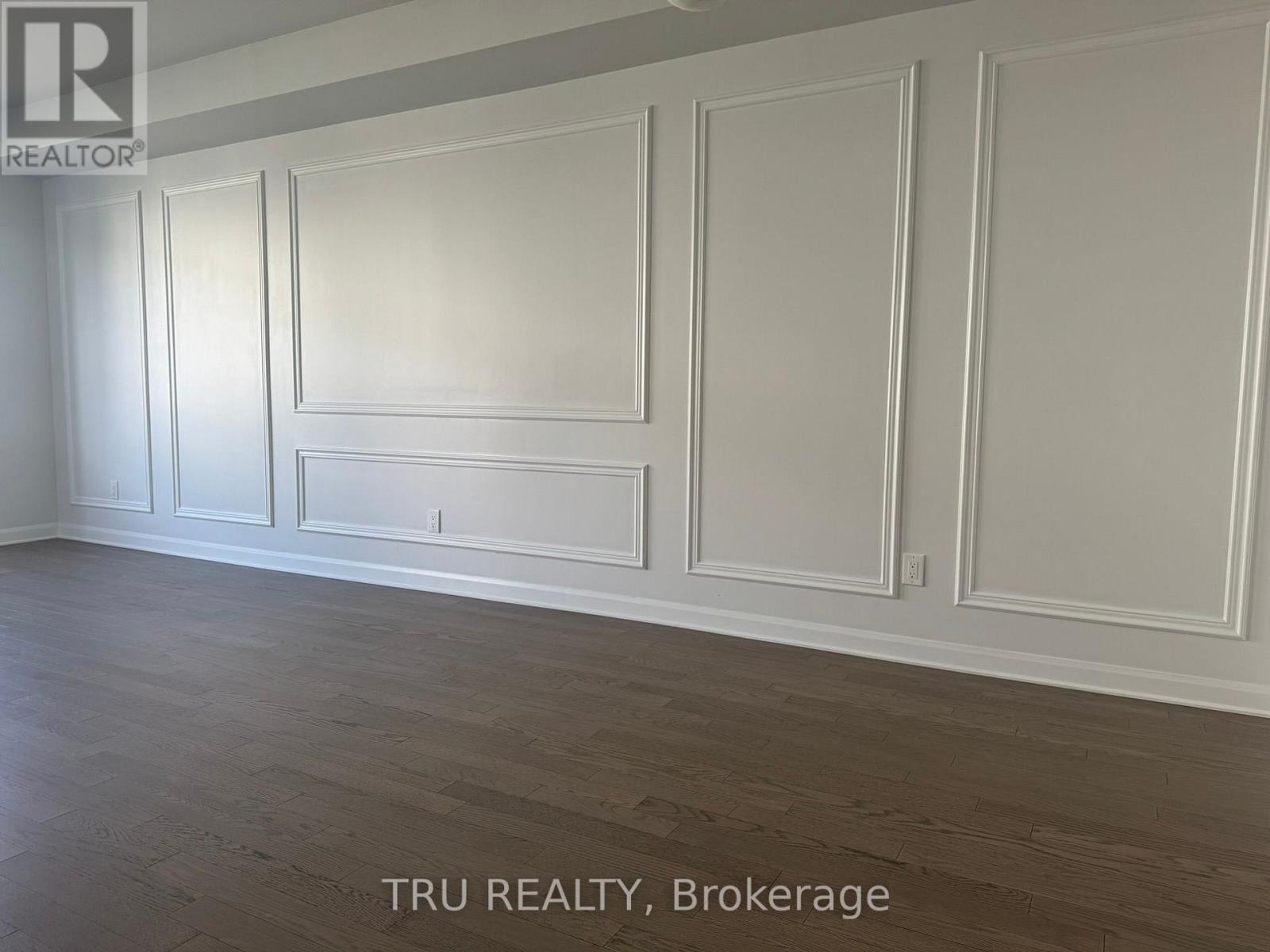 Accented Wall in Living Room - 76 Osler Street, Ottawa, ON