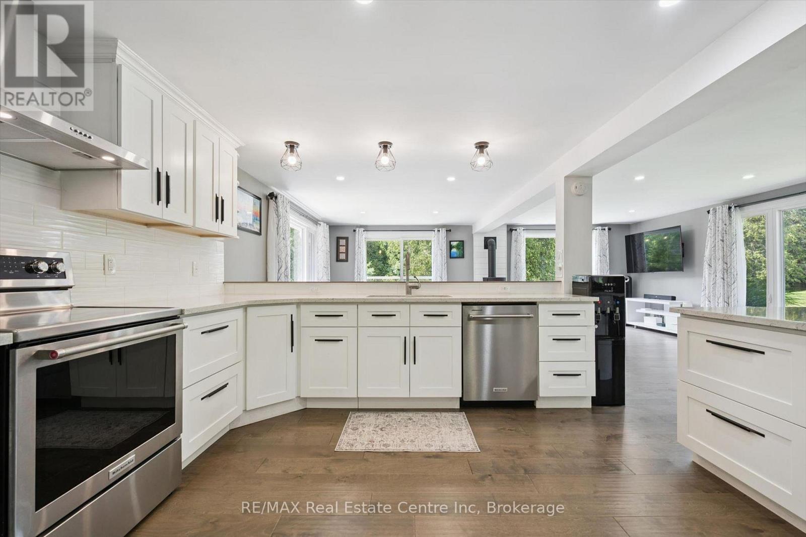 14 Ash Street, Guelph/Eramosa (Eden Mills), ON