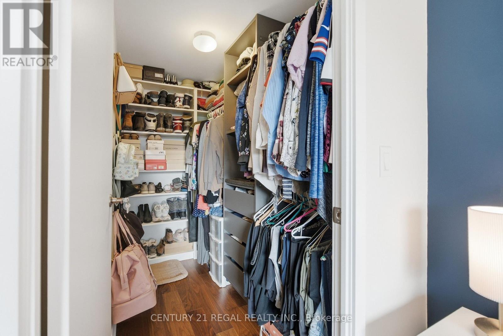 Th07 - 113 Mcmahon Drive, Toronto, ON