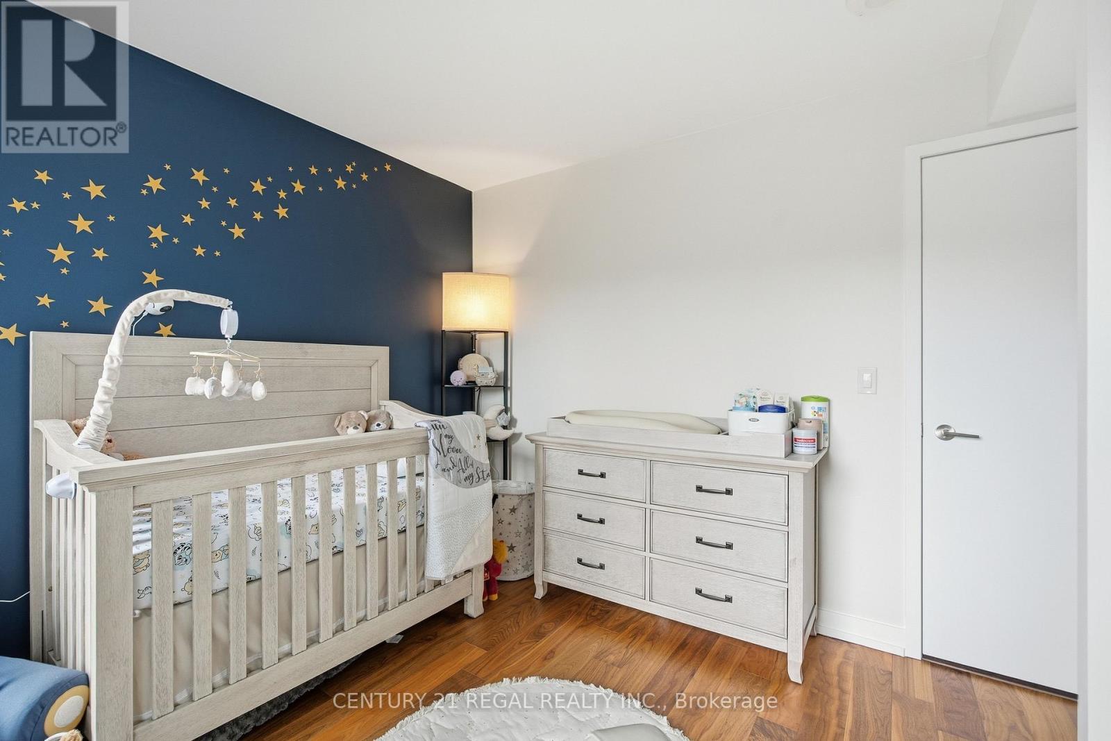 Th07 - 113 Mcmahon Drive, Toronto, ON