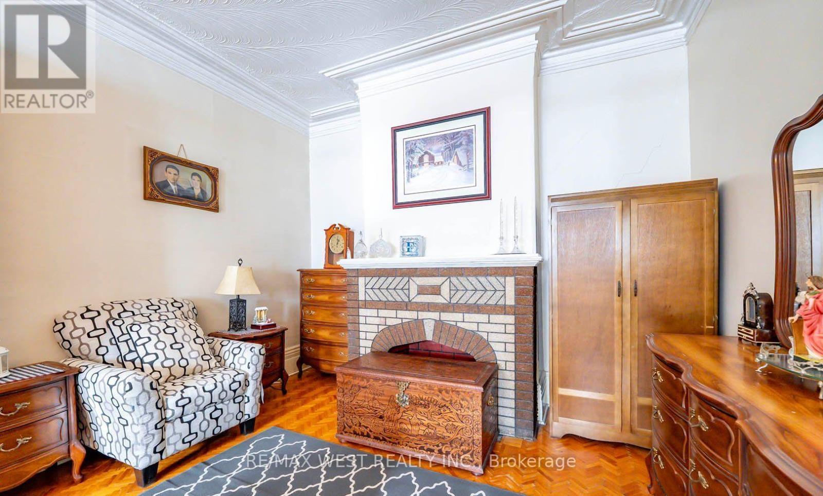217 Gladstone Avenue, Toronto, ON
