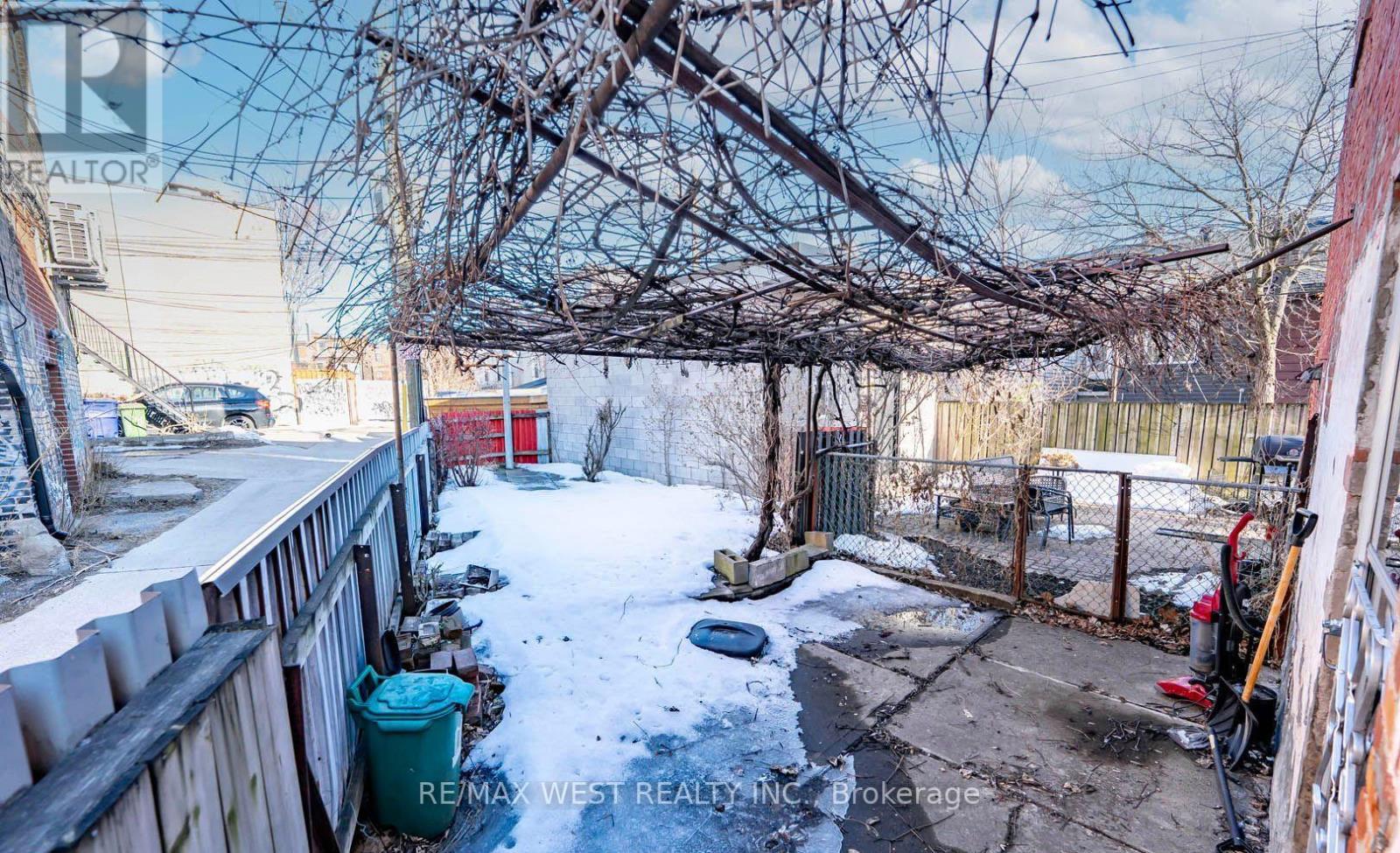 217 Gladstone Avenue, Toronto, ON