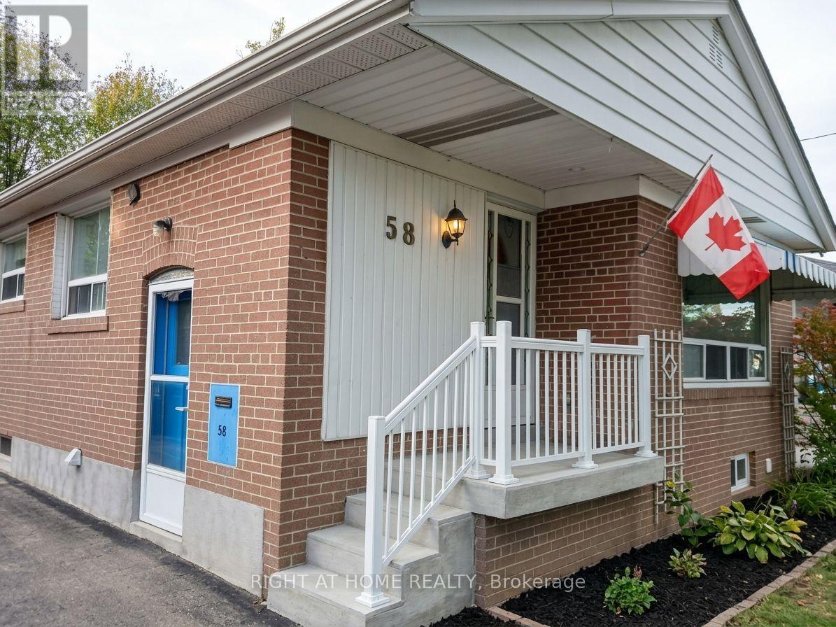 58 Deanvar Avenue, Toronto, ON