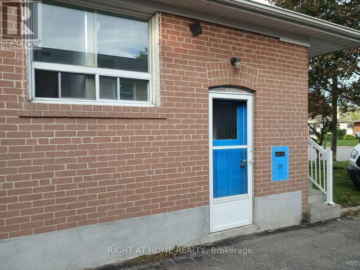 58 Deanvar Avenue, Toronto, ON