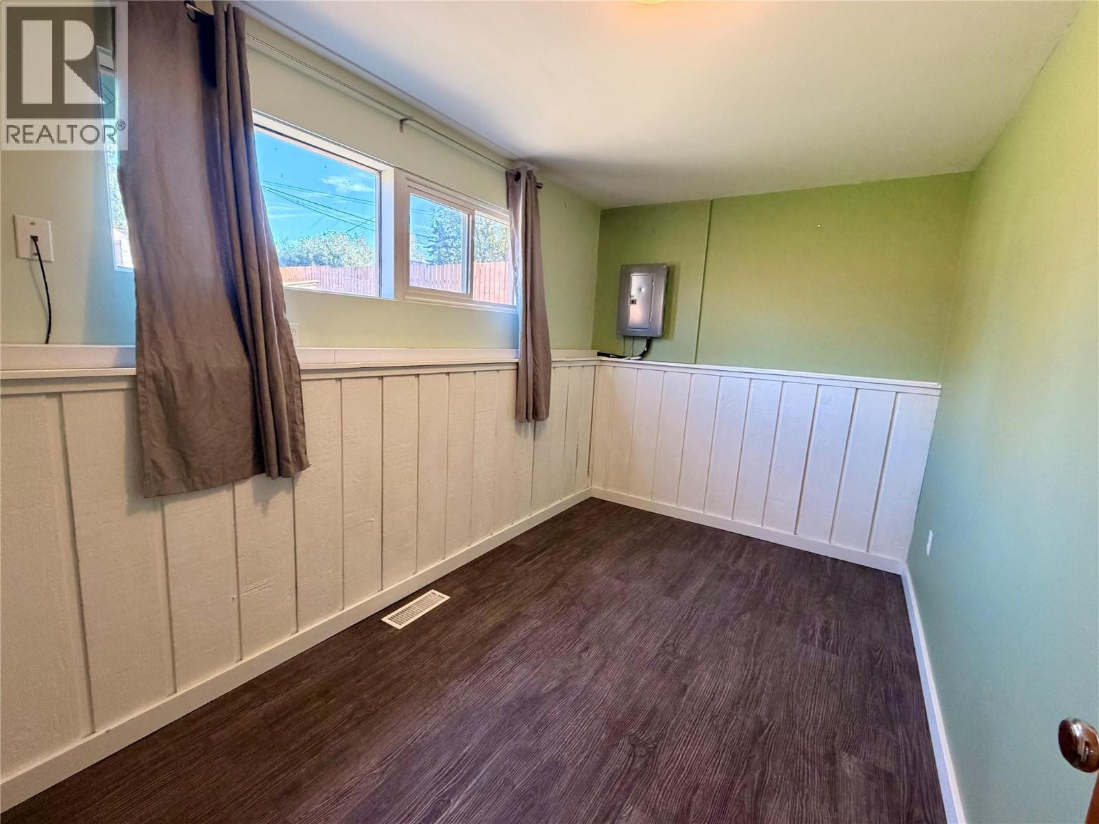 1916 93 Avenue, Dawson Creek, BC
