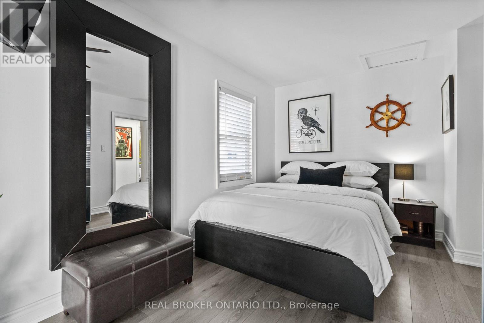 5 Acorn Avenue, Toronto, ON