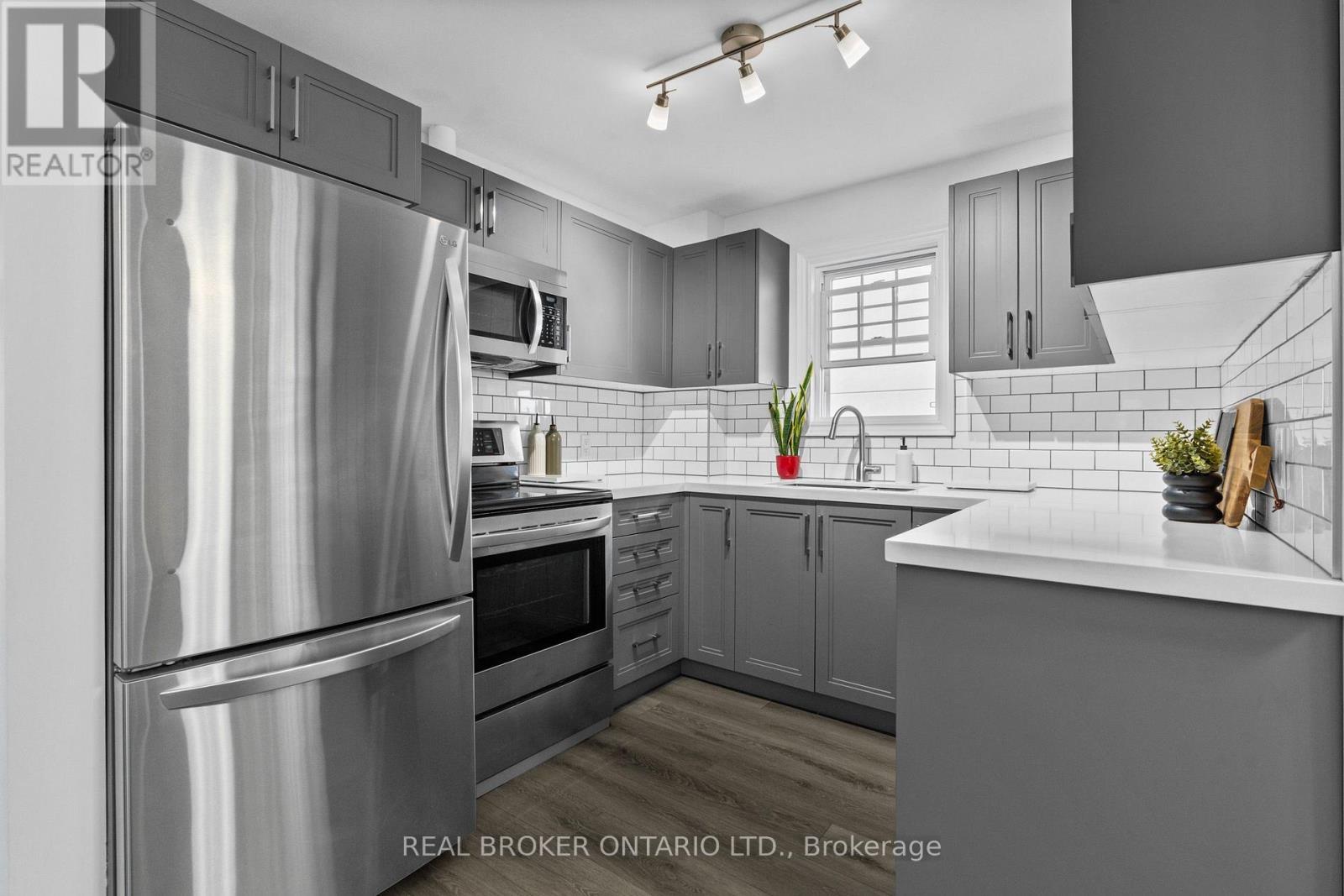 5 Acorn Avenue, Toronto, ON