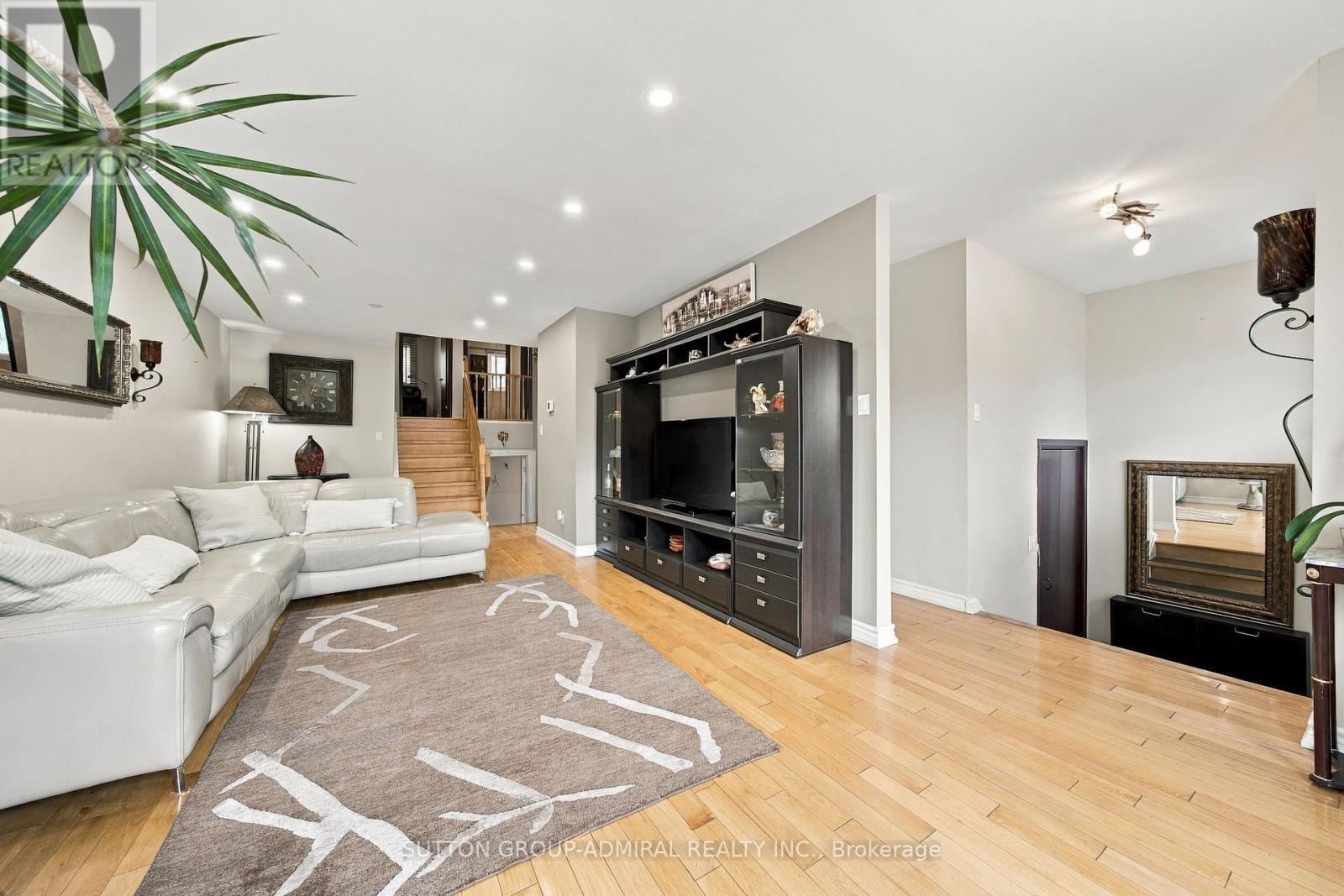 1871 Silverberry Crescent, Mississauga, ON