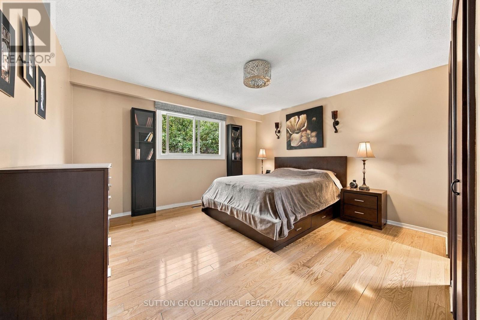 1871 Silverberry Crescent, Mississauga, ON