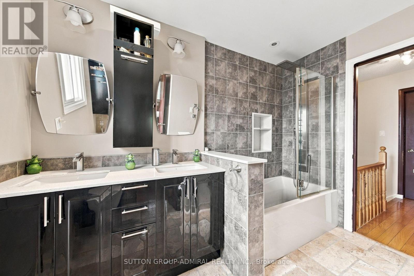 1871 Silverberry Crescent, Mississauga, ON