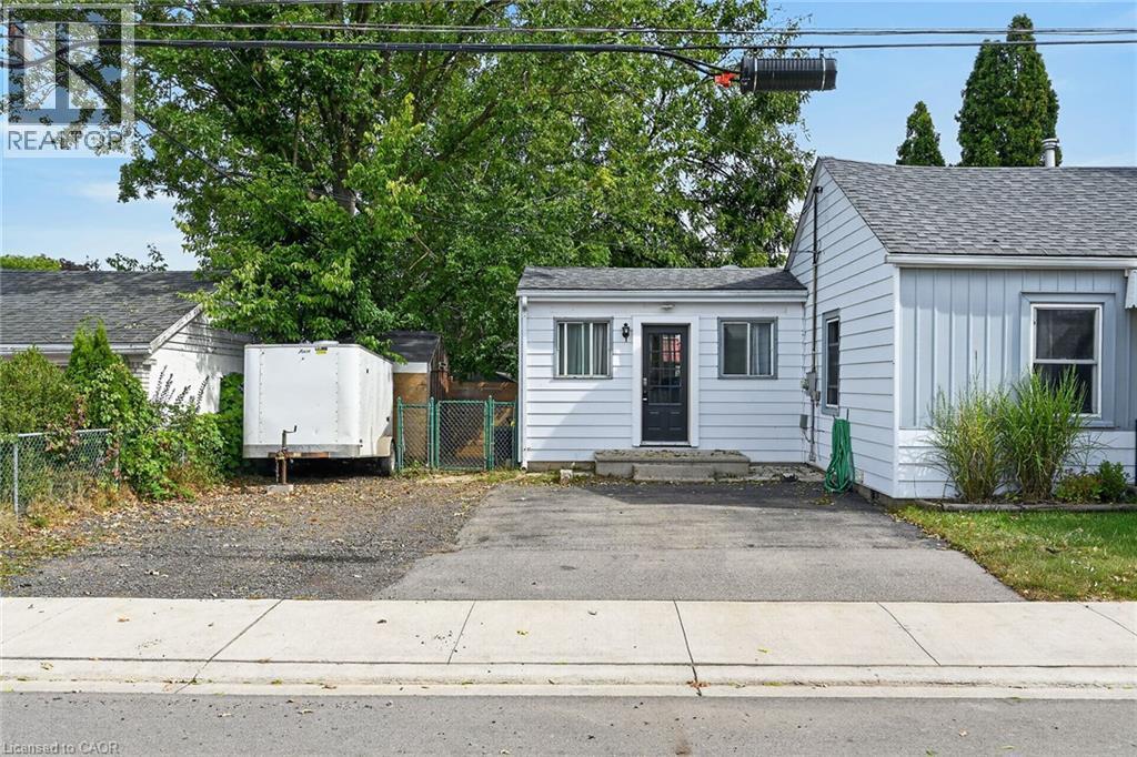 82 Division Street, Brantford, ON