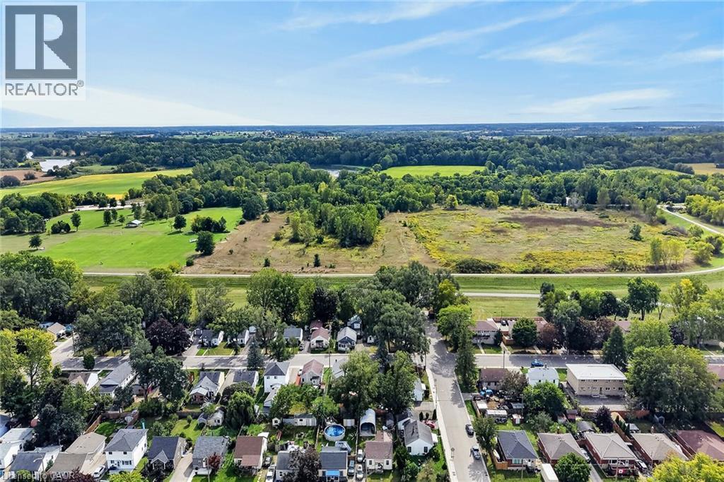 82 Division Street, Brantford, ON