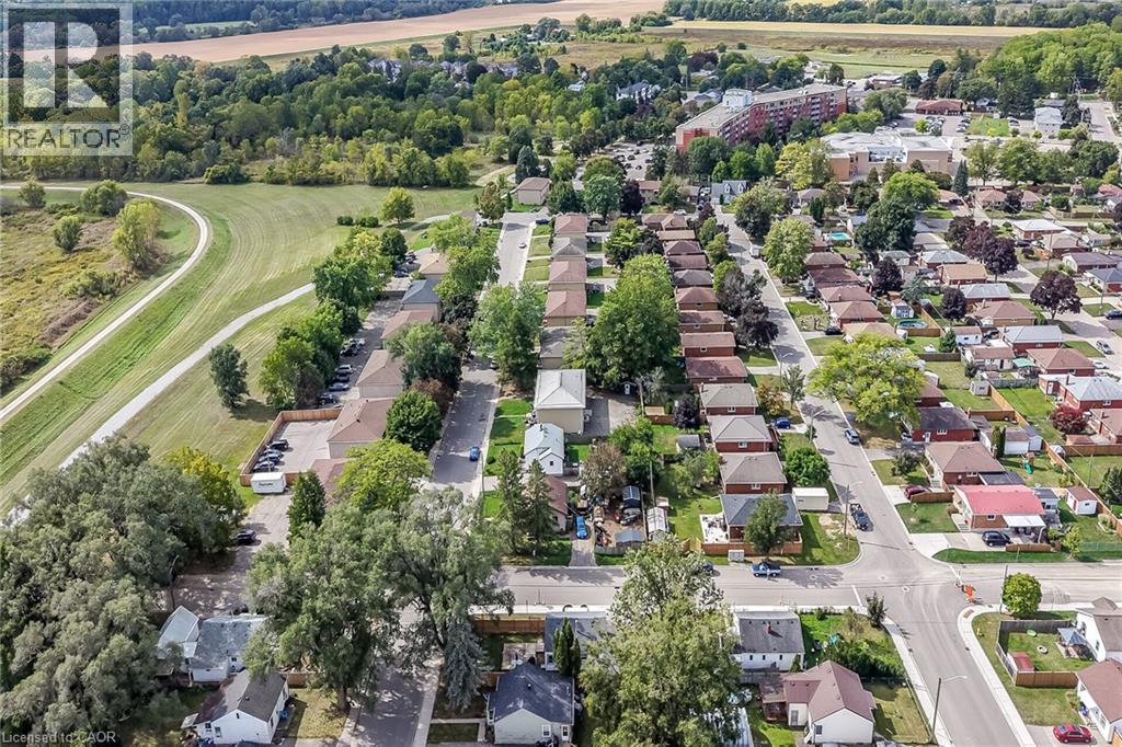 82 Division Street, Brantford, ON