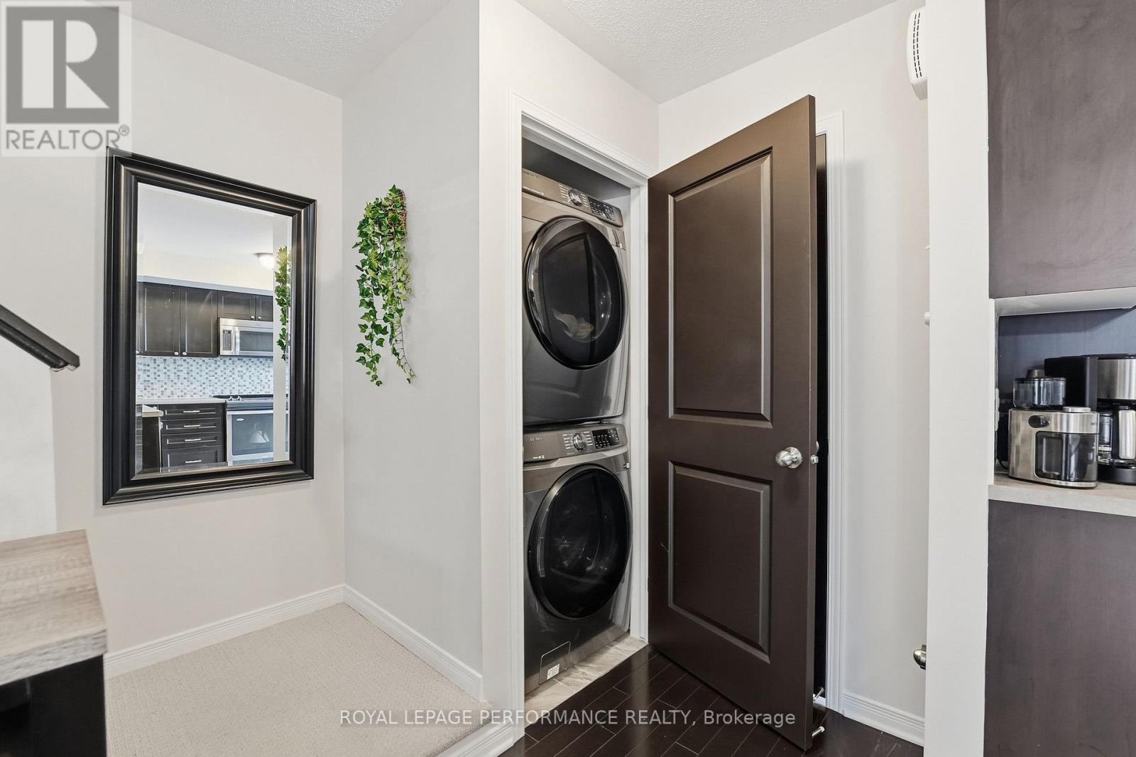 275 Eric Czapnik Way, Ottawa, ON