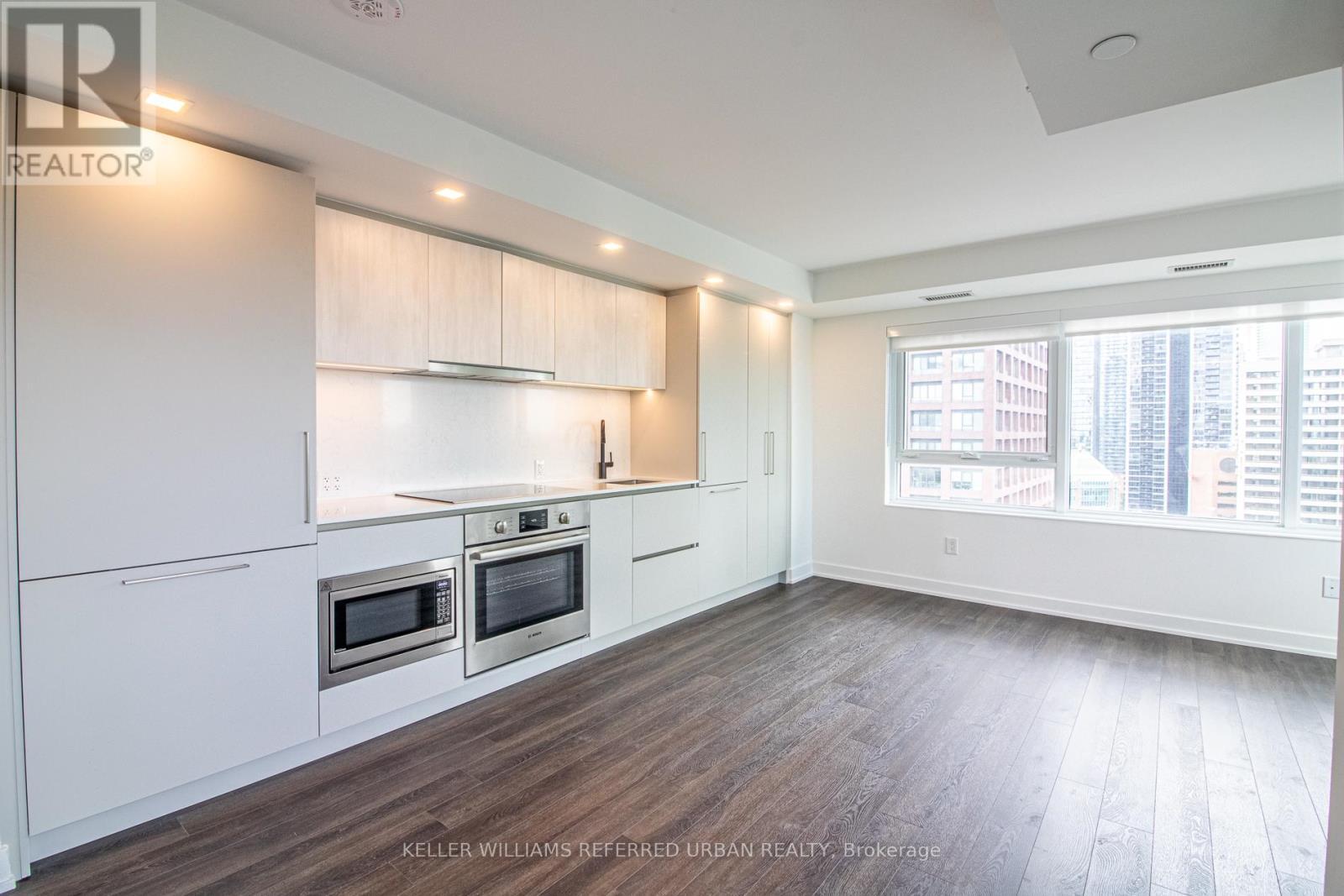 2104 - 609 Sherbourne Street, Toronto, ON