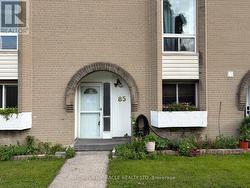 85 - 19 LONDON GREEN COURT Toronto, ON M3N 1K3