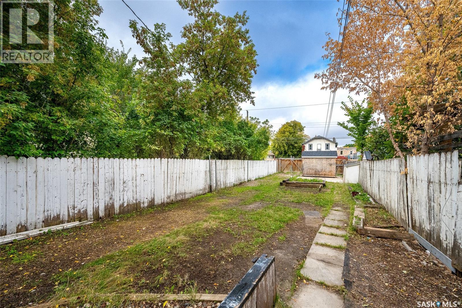 321 E Avenue S, Saskatoon, SK