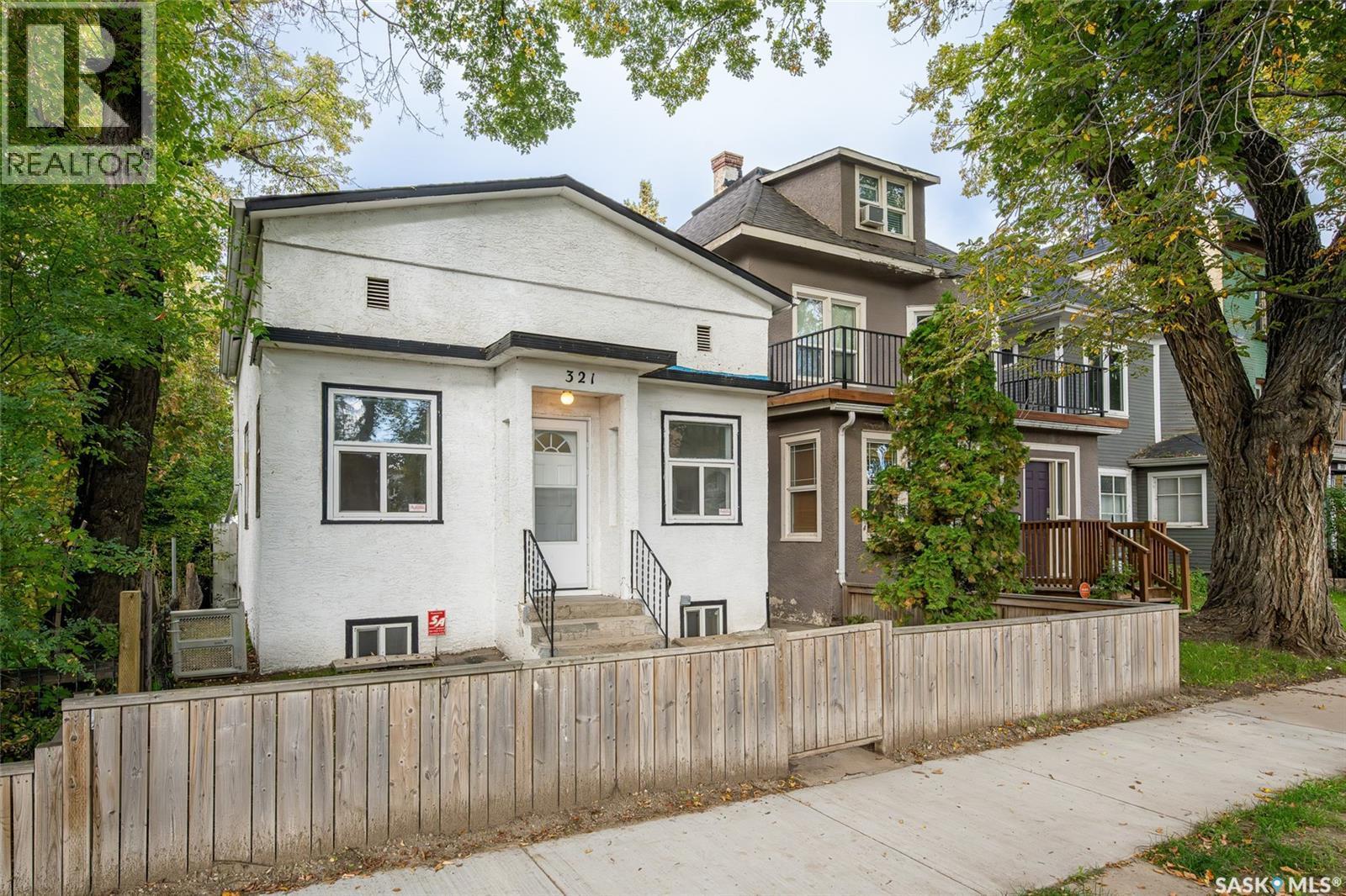 321 E Avenue S, Saskatoon, SK