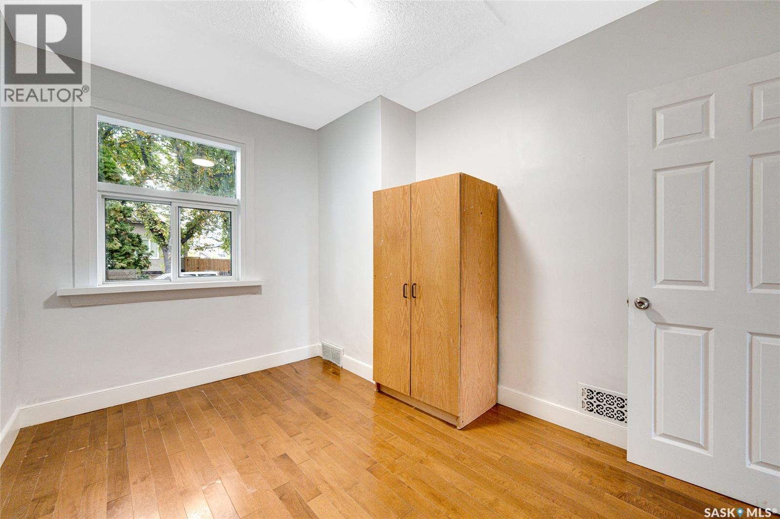 321 E Avenue S, Saskatoon, SK