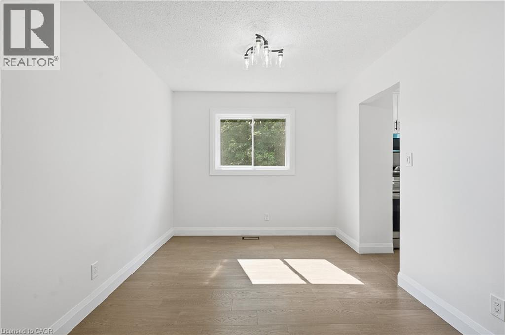 27 Cummington Place, Welland, ON