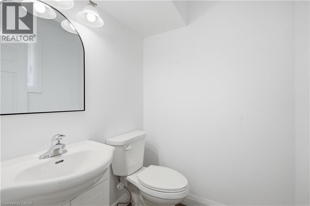 27 Cummington Place, Welland, ON