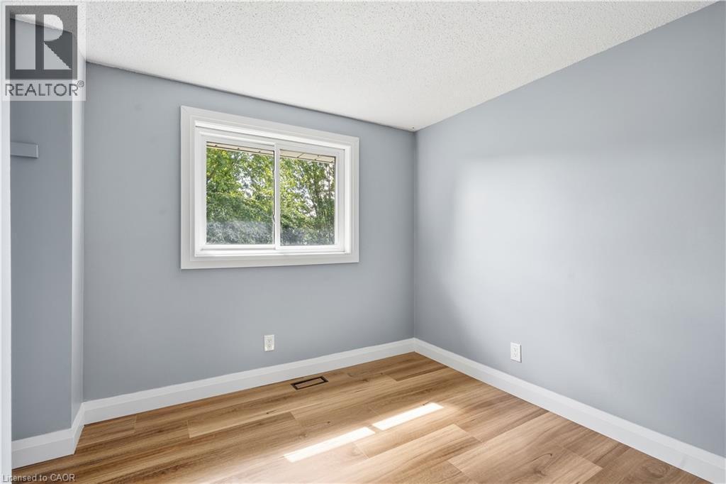 27 Cummington Place, Welland, ON