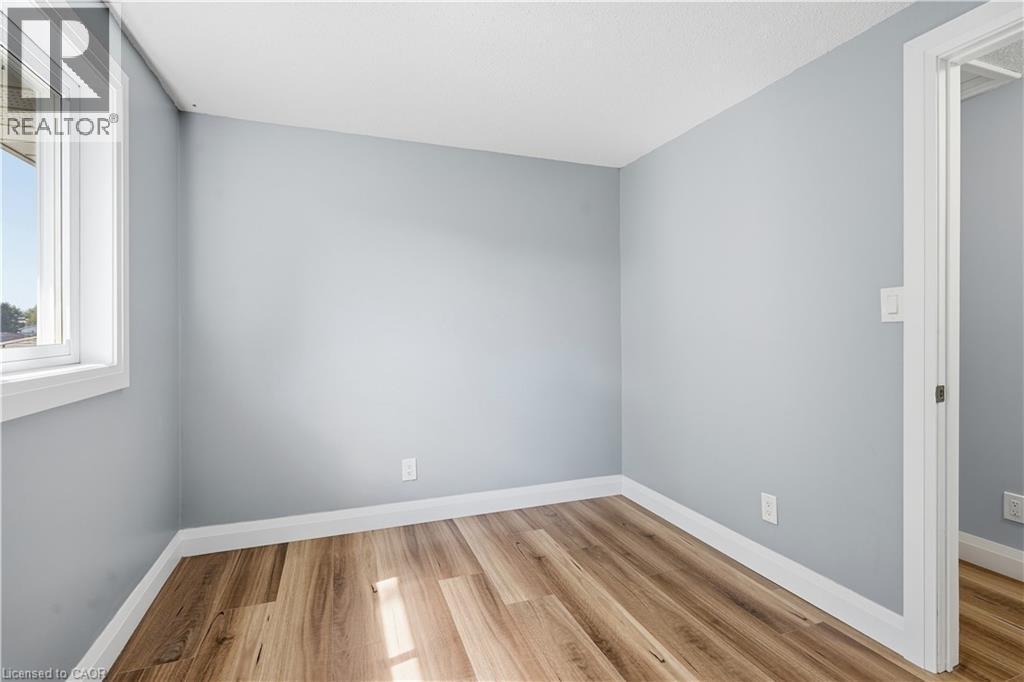 27 Cummington Place, Welland, ON