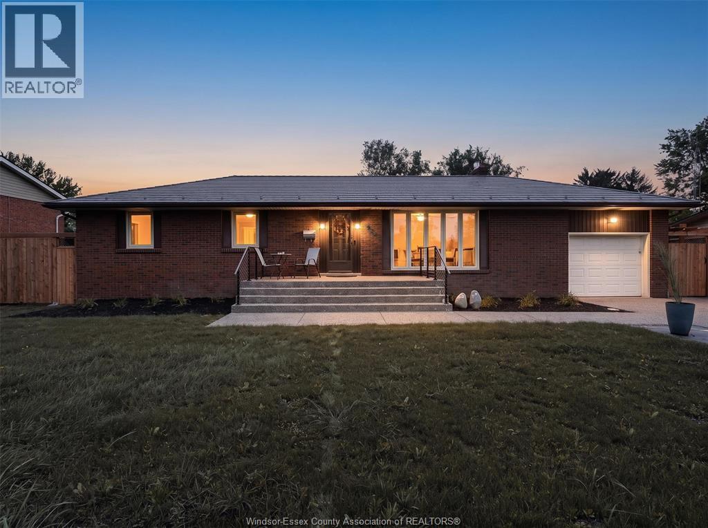 825 Morton Drive, Lasalle, ON