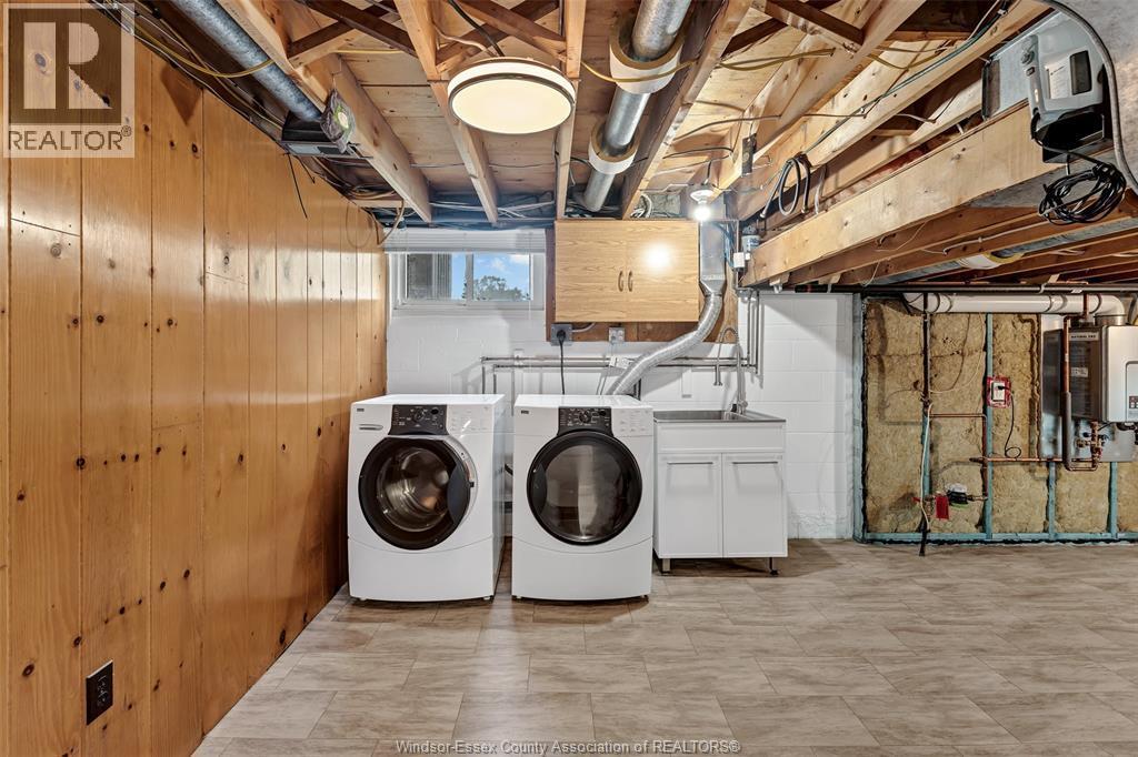825 Morton Drive, Lasalle, ON
