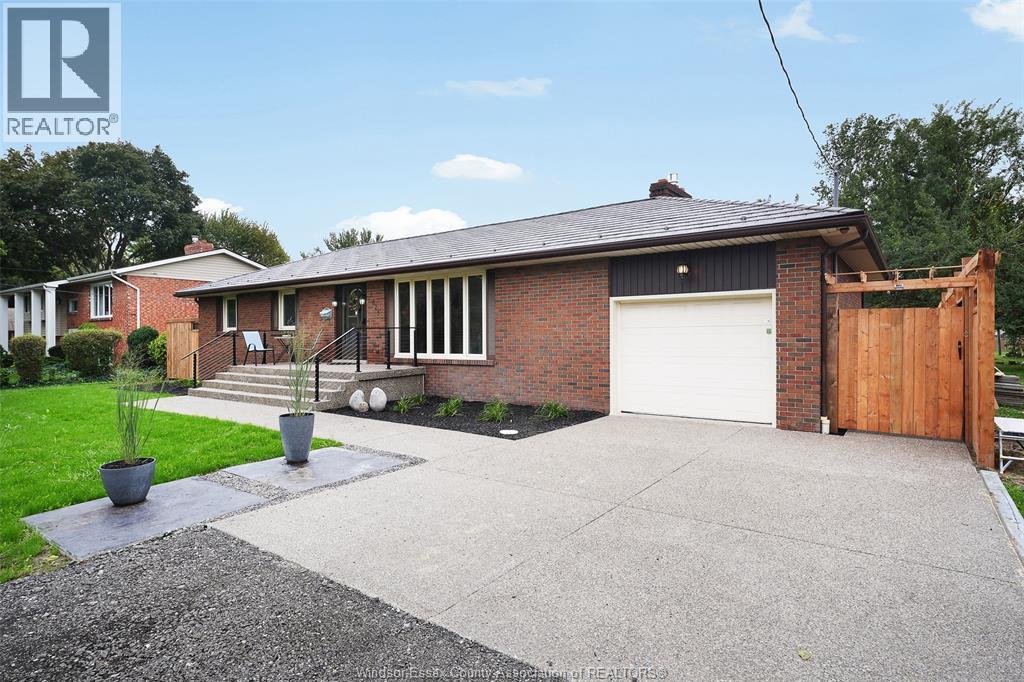 825 Morton Drive, Lasalle, ON
