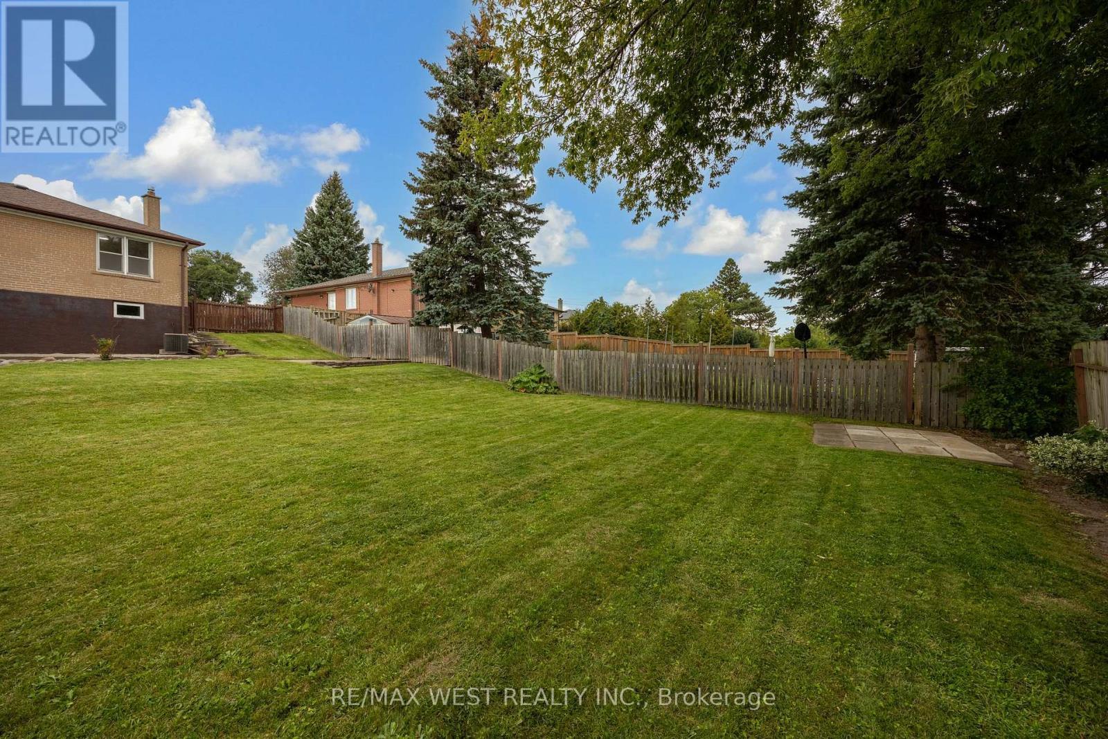 1331 Sharbot Street, Oshawa, ON