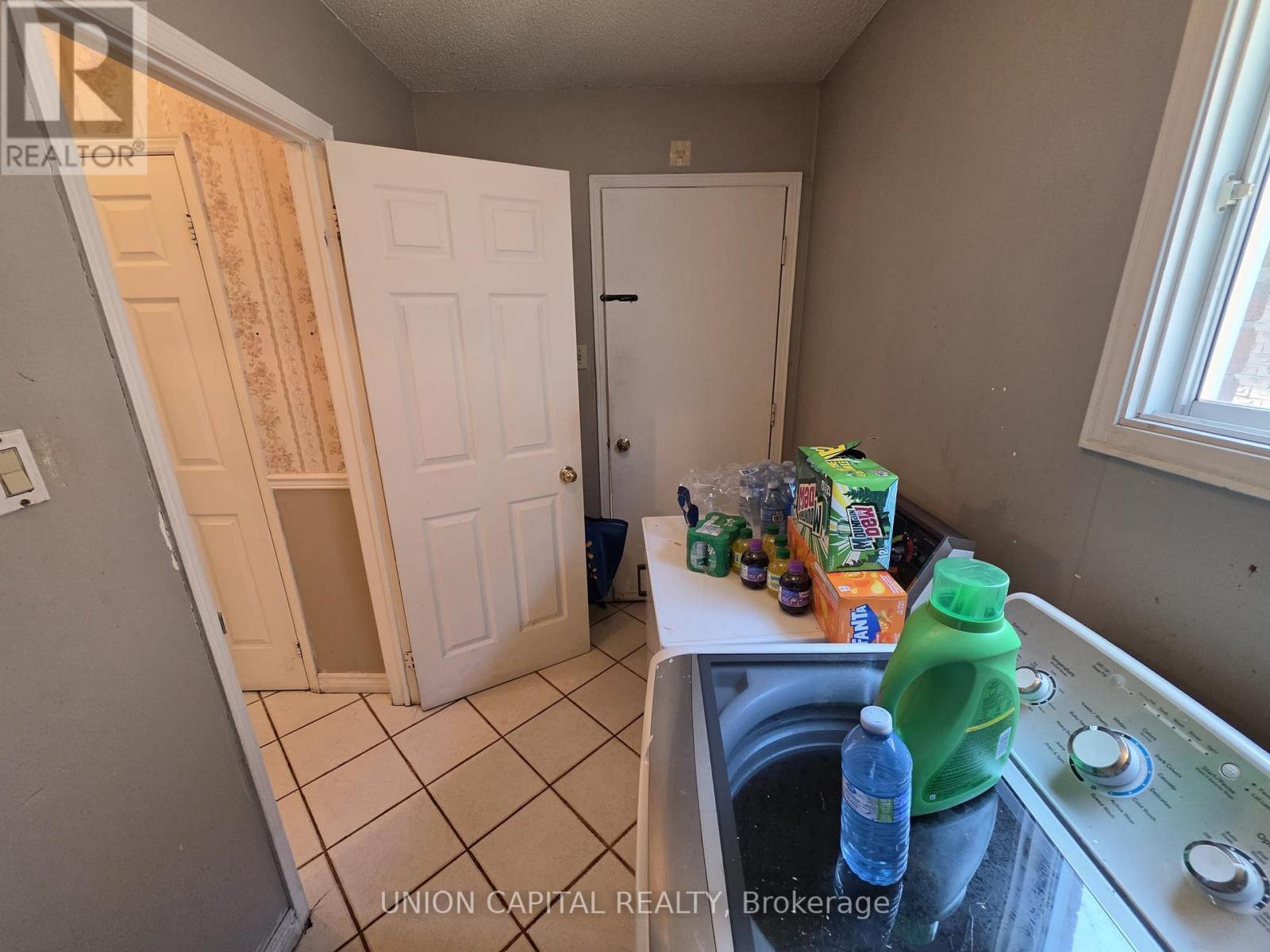 2363 Strathmore Crescent, Pickering, ON
