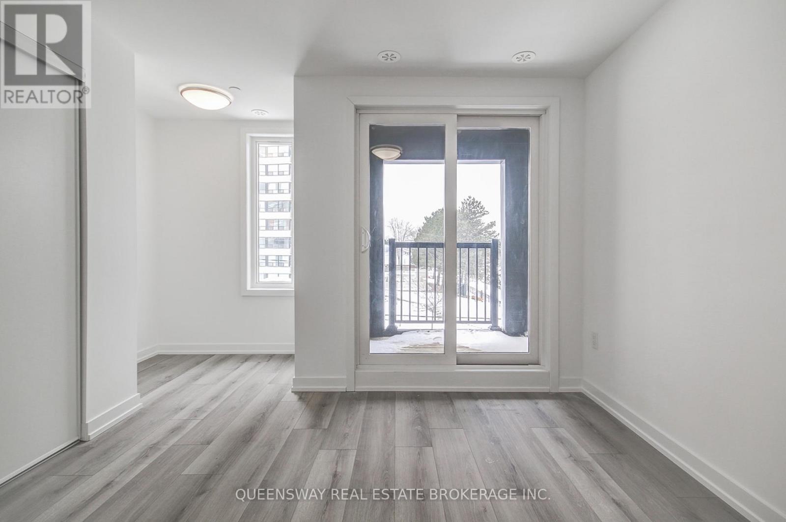 3079 Pharmacy Avenue, Toronto, ON