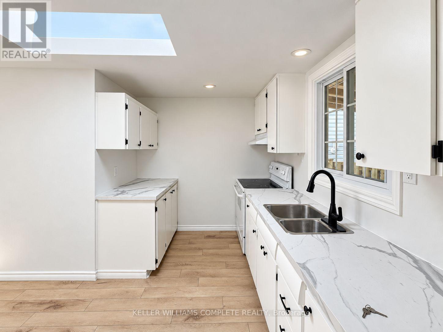 99 Bunting Road, St. Catharines (E. Chester), ON