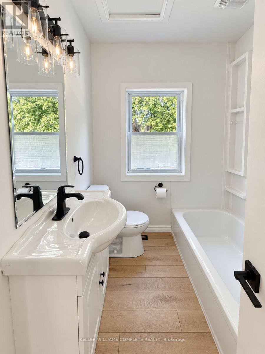 99 Bunting Road, St. Catharines (E. Chester), ON
